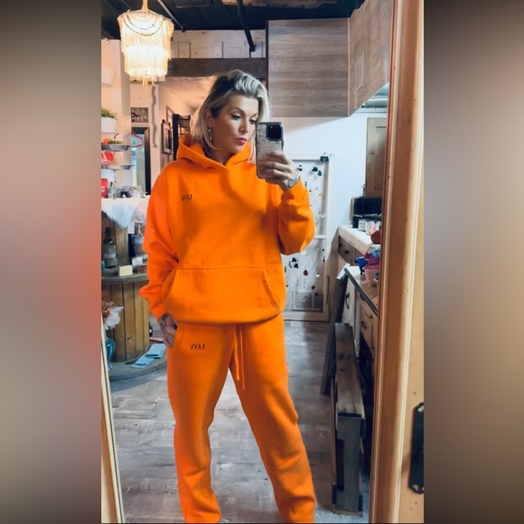 LOV sweatsuit - Picture 1 of 5